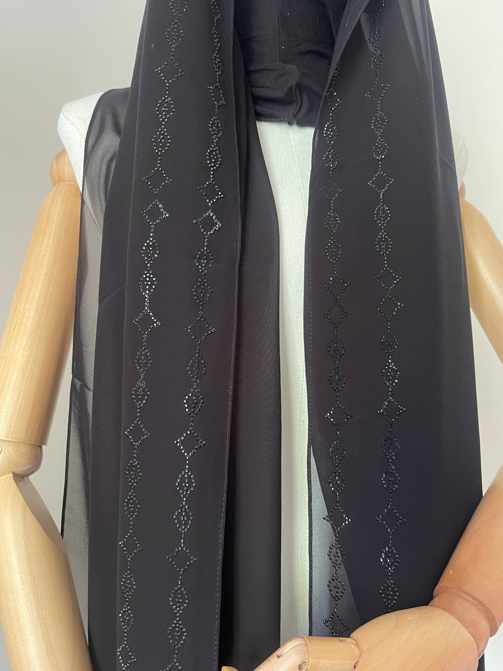 Khalije Crepe Shawl